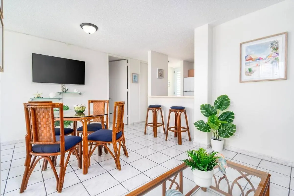 Spacious Beachfront Condo 2Br With Stunning Views Luquillo Apartment
